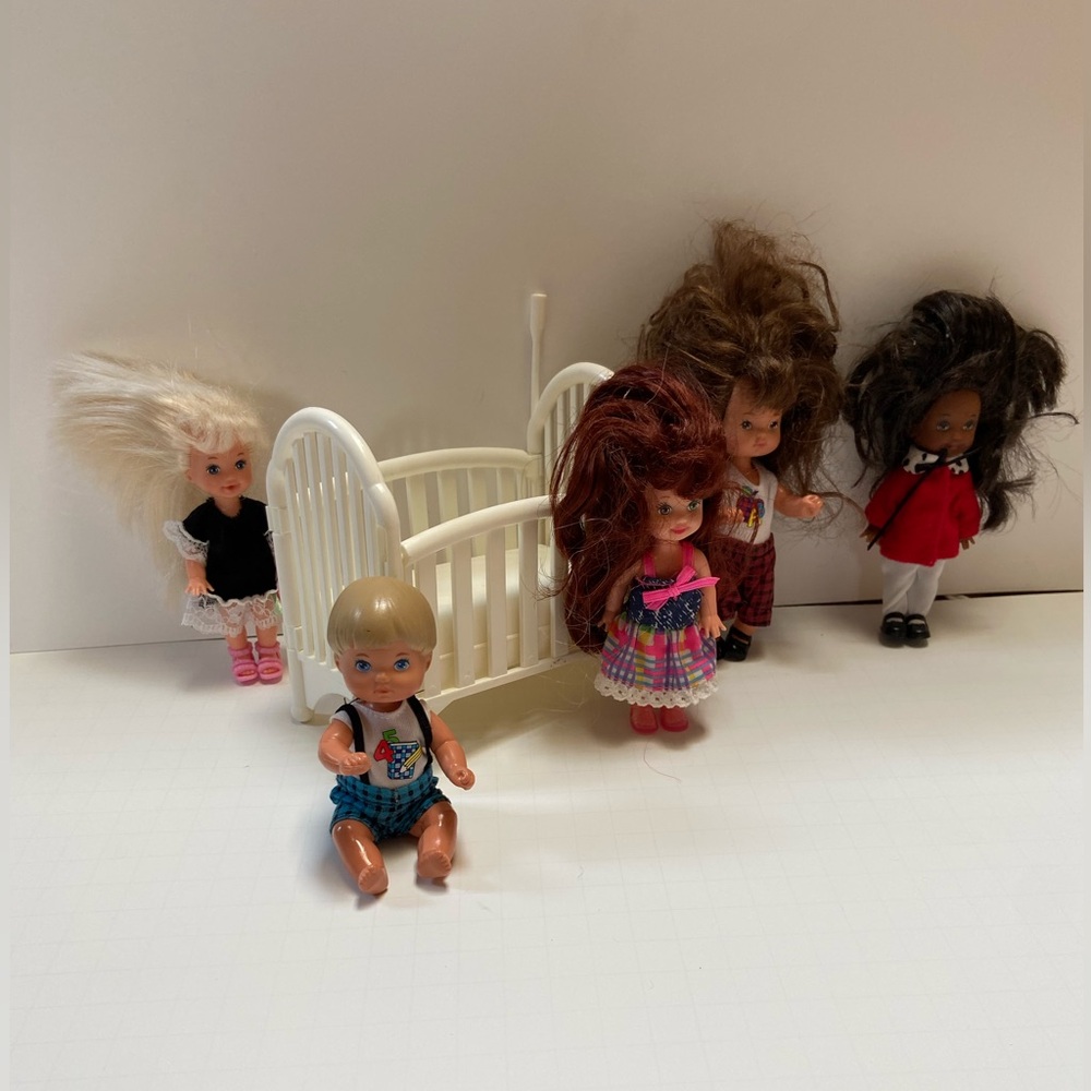 Vintage 1990’s Little Friends of Kelly-Barbie’s sister
